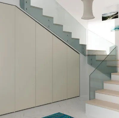 Armadio con ante battenti su misura per sottoscala in laminato e laccato AM10 Moretti Compact