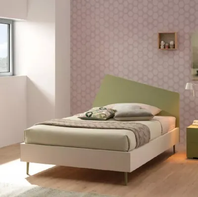 Letto a una piazza e mezza in melaminico Quarzo con testiera in laccato Flora SC122 di Moretti Compact