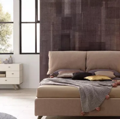 Letto in tessuto imbottito con testiera SC216 di Moretti Compact