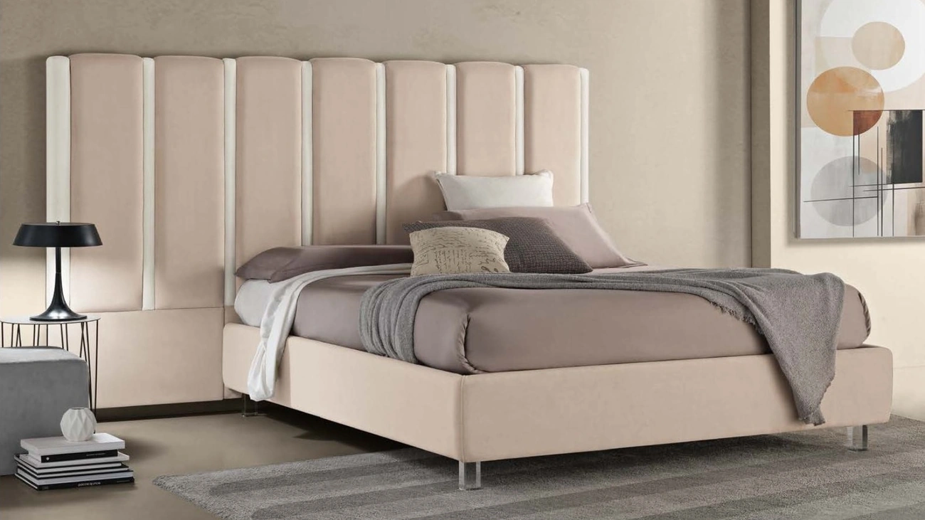 Letto in tessuto Sound di Susan imbottiti