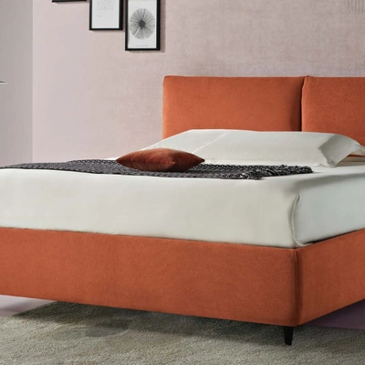 Letto matrimoniale con box contenitore Tender di Susan imbottiti