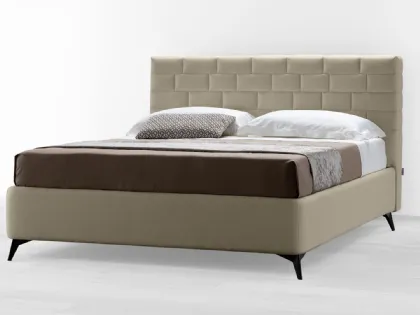 Letto Wall in tessuto con finitura della testata con design a mattoni di Stilfar  Italia