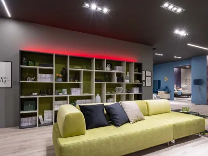 Libreria a muro in laccato opaco e melaminico LV120 di Moretti Compact