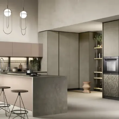 Cucina Moderna con penisola Mirage 02 in laccato e malta di Moretti Cucine