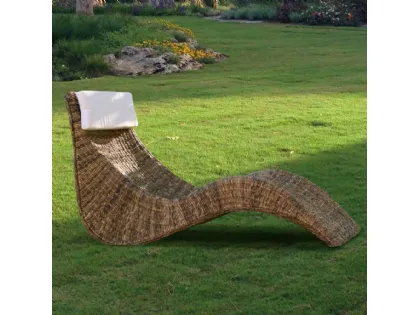 Sdraio di design Chaise Lounge finitura intreccio di Banano naturale con cuscino in tessuto di La Seggiola